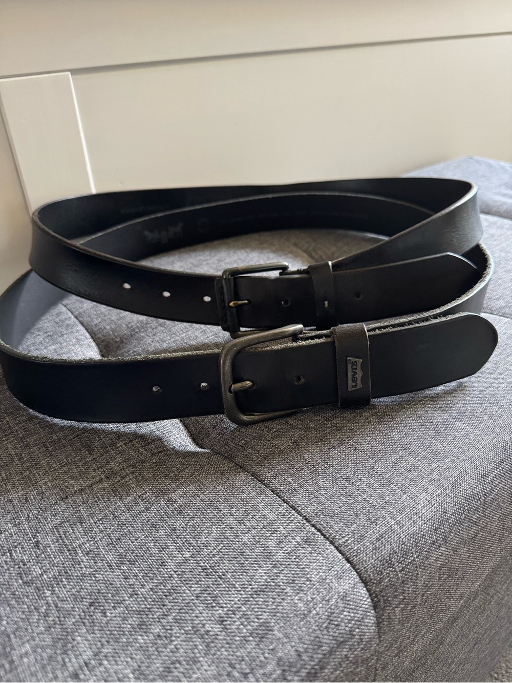 2 Levi's Men's Black Leather Belts
